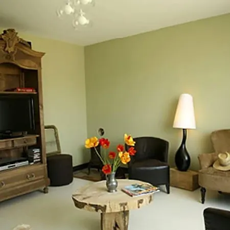 Capel Bed & Breakfast