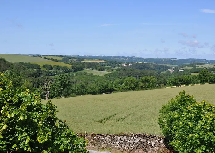 Capel Bed & Breakfast 3*